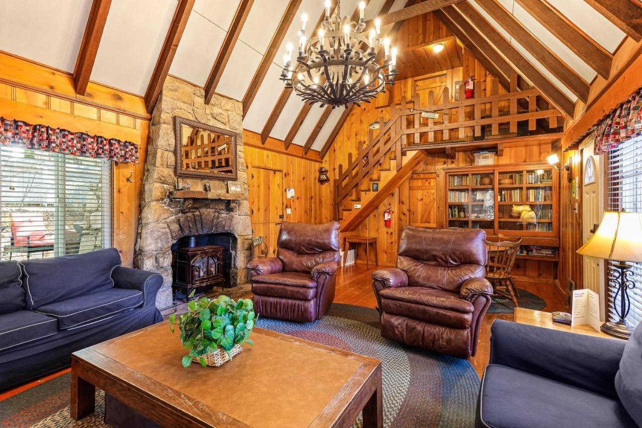 Arrowhead Delight Villa Lake Arrowhead Exterior photo